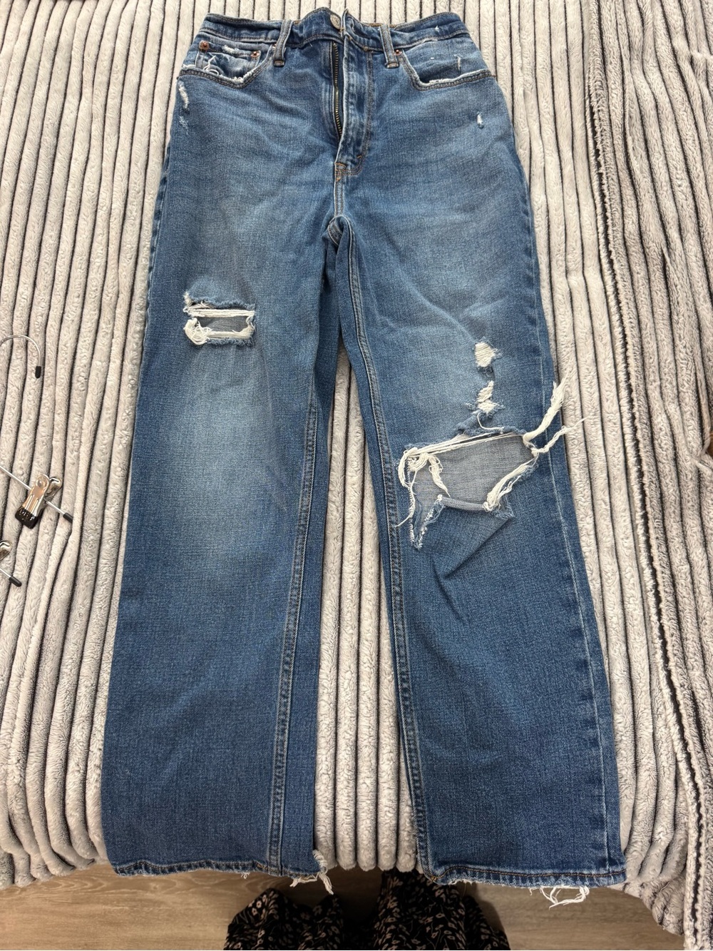 Abercrombie & Fitch The Ankle Strsight Ultra High Rise Jeans 0regular